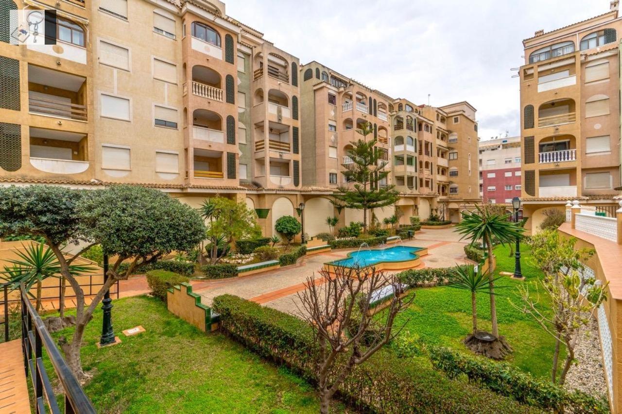 Apartment To Rent In Costa Blanca Τορεβιέχα Εξωτερικό φωτογραφία