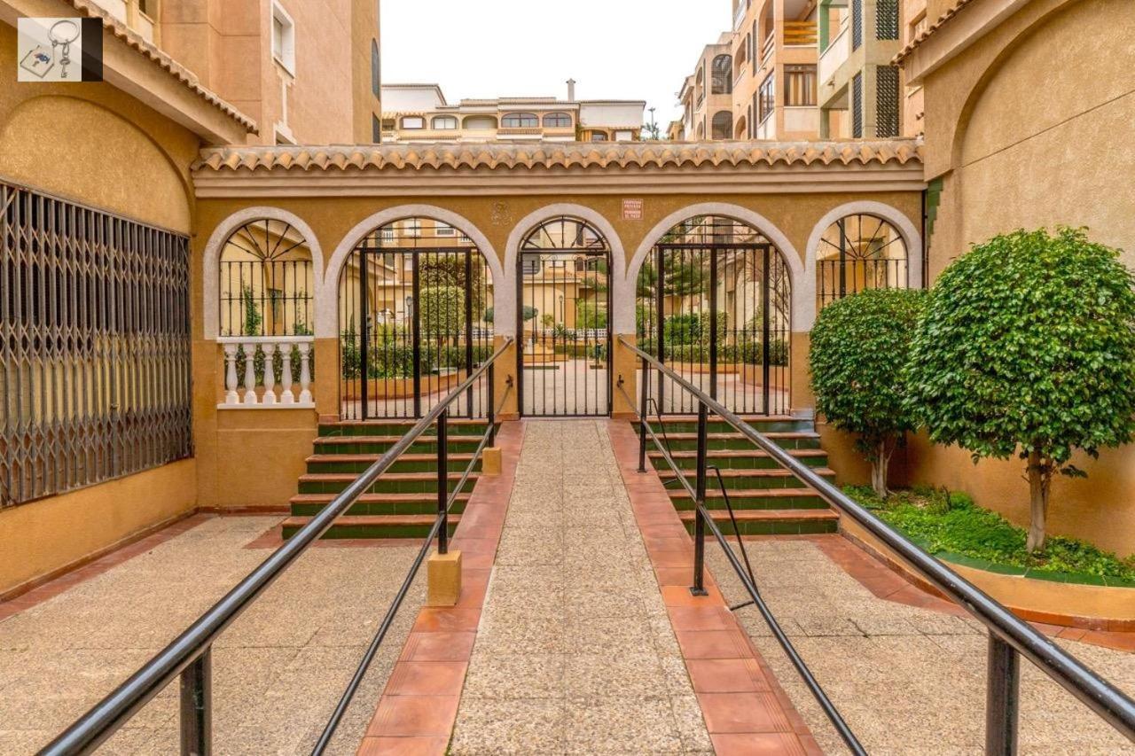 Apartment To Rent In Costa Blanca Τορεβιέχα Εξωτερικό φωτογραφία